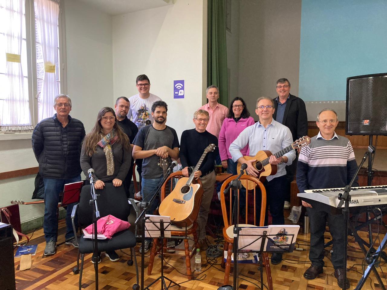 PARTICIPAÇÃO EM FORMAÇÕES DE LITURGIA E CANTO LITÚRGICO