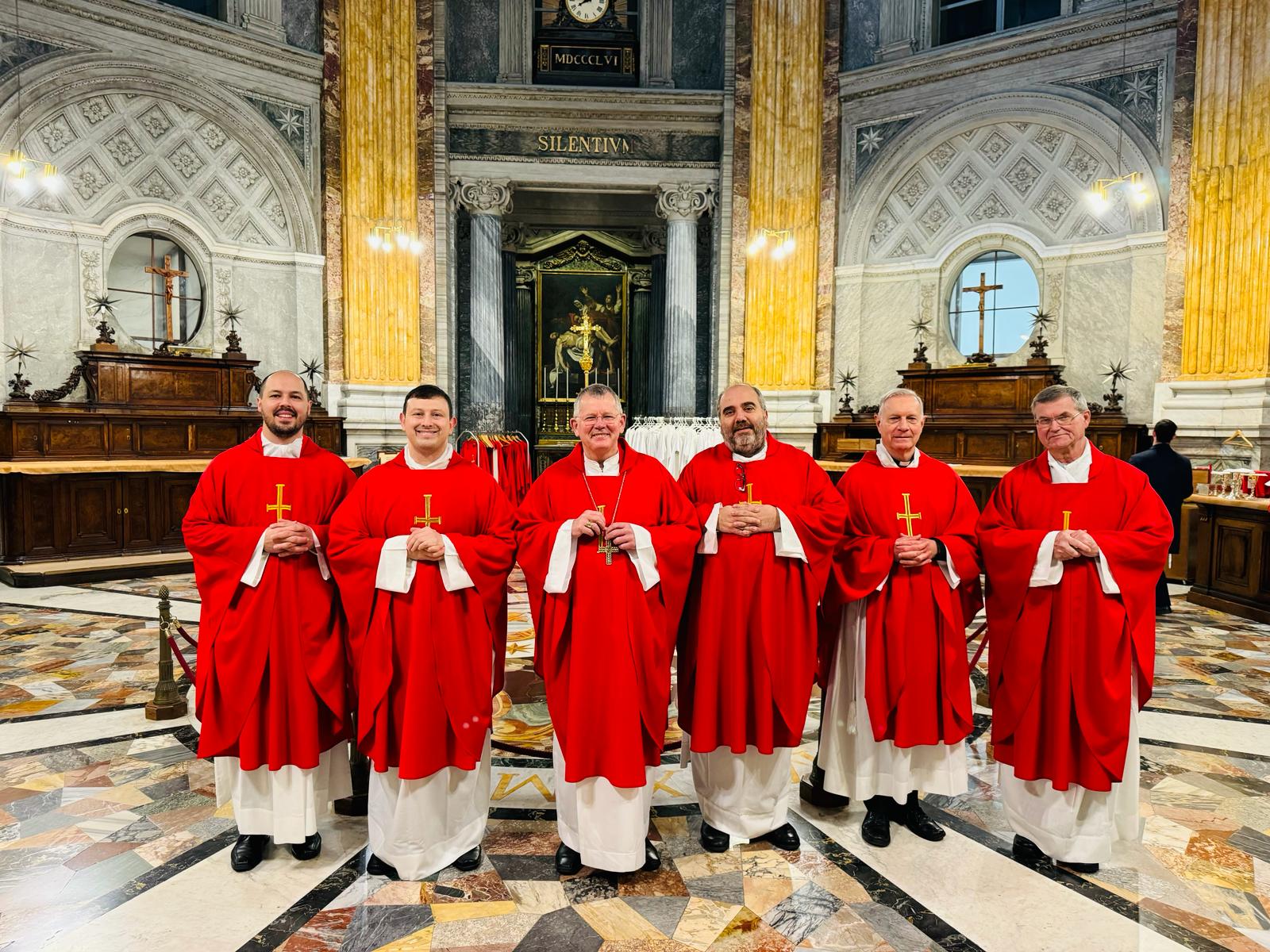 Dom Jaime Spengler e padres da Arquidiocese celebram Missa no Vaticano