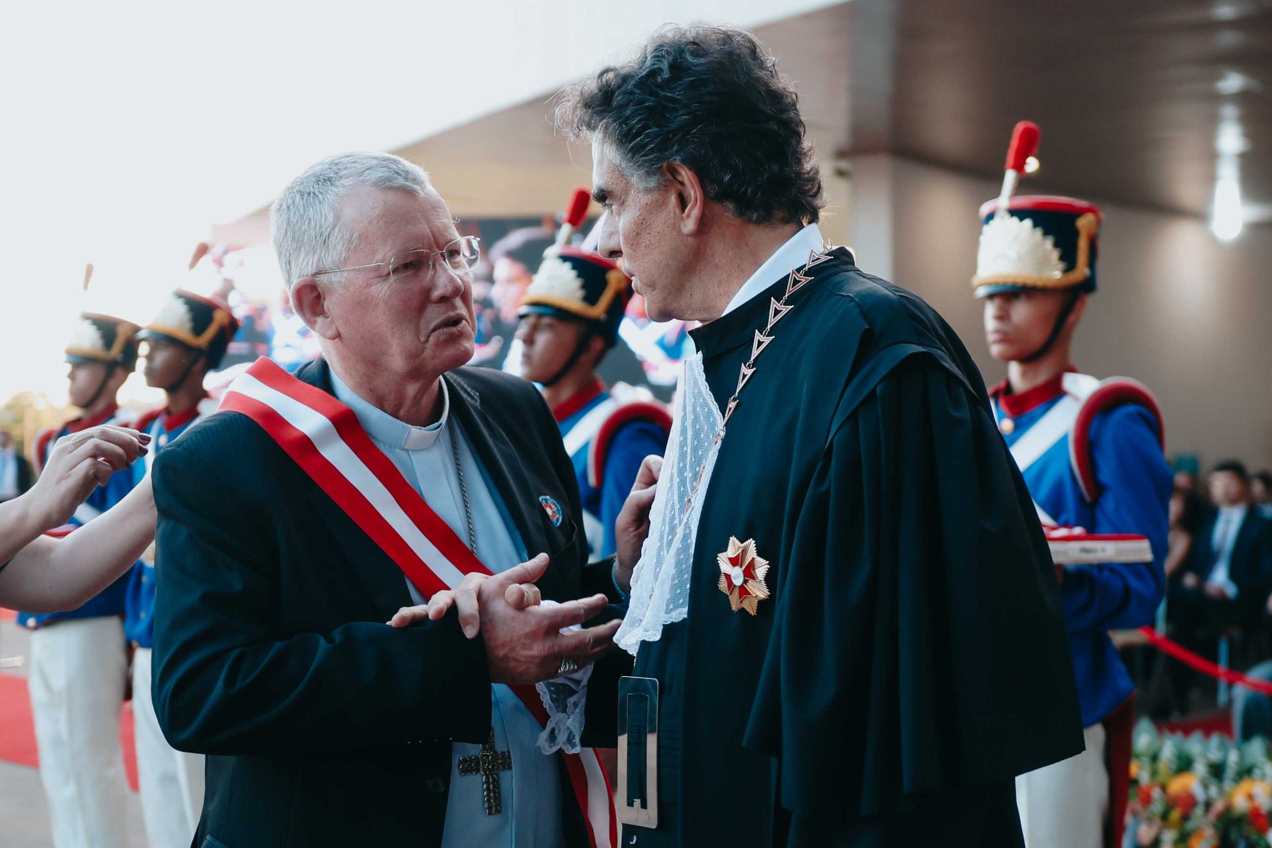 Dom Jaime Cardeal Spengler é agraciados com a Ordem do Mérito do Trabalho