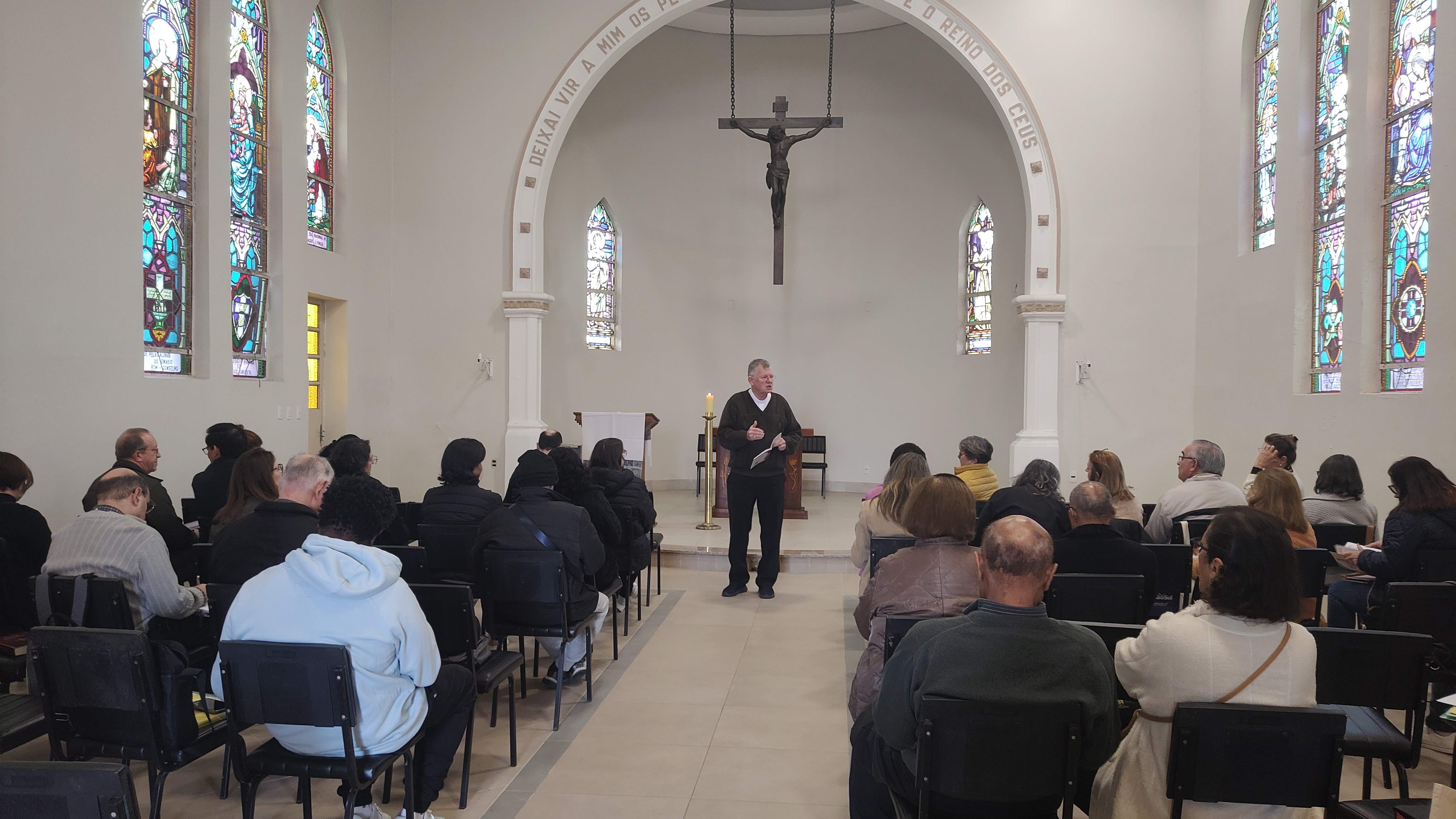 Comissão Ampliada da IVC realiza primeiro encontro arquidiocesano marcado pela sinodalidade 