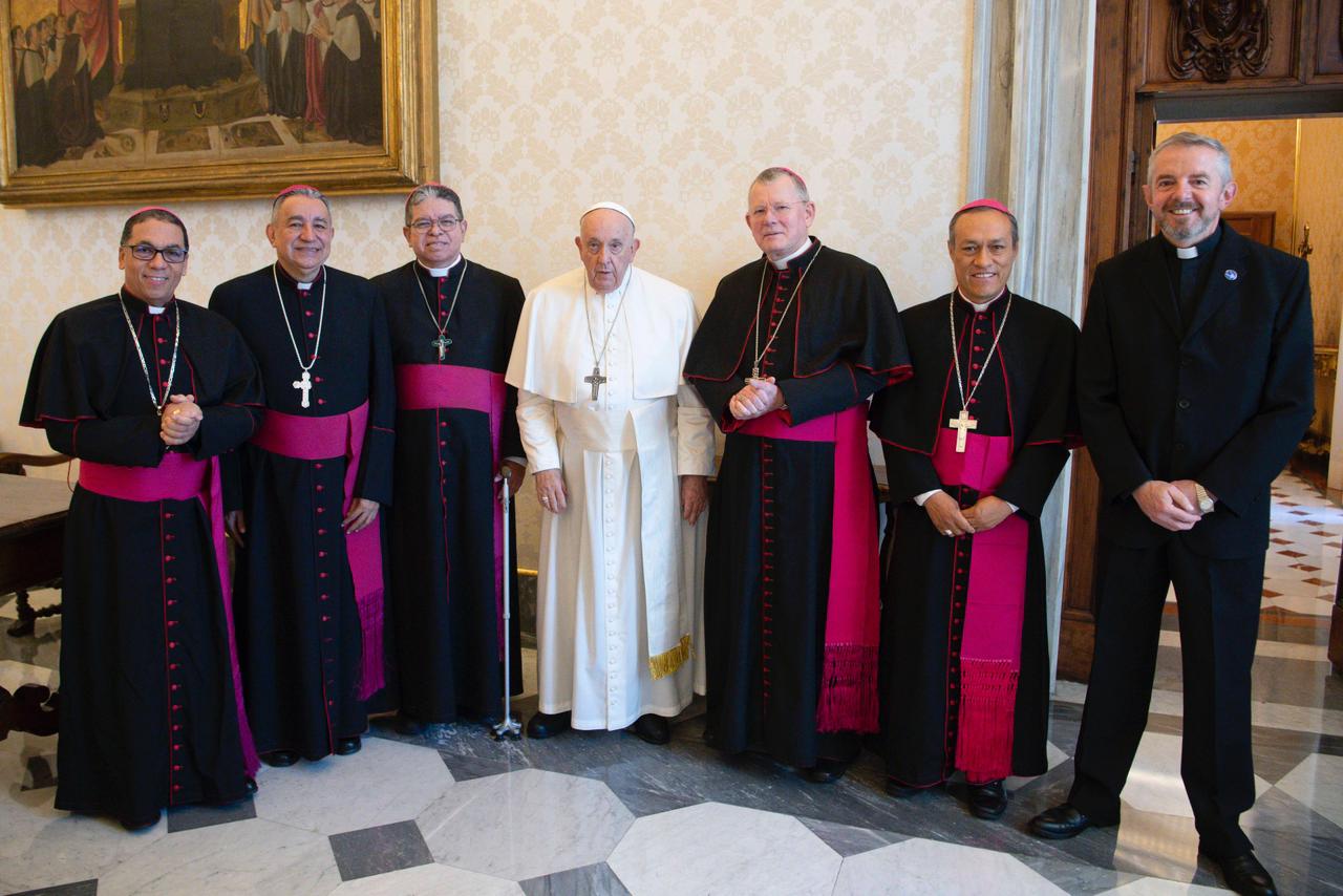 Dom Jaime Spengler tem encontro com o Papa Francisco no Vaticano