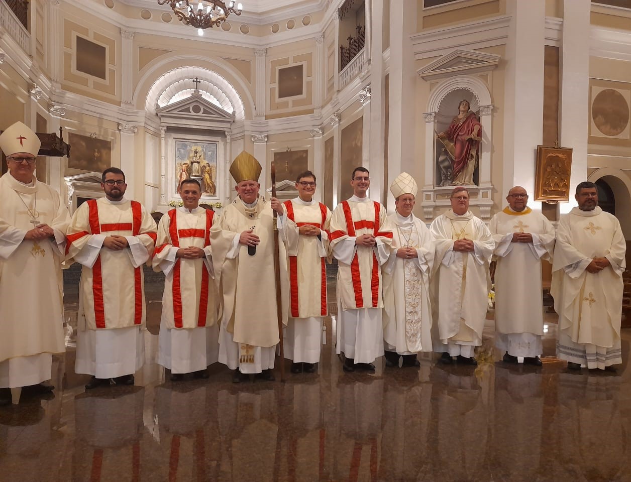 Arquidiocese em festa pela ordenação de quatro novos diáconos