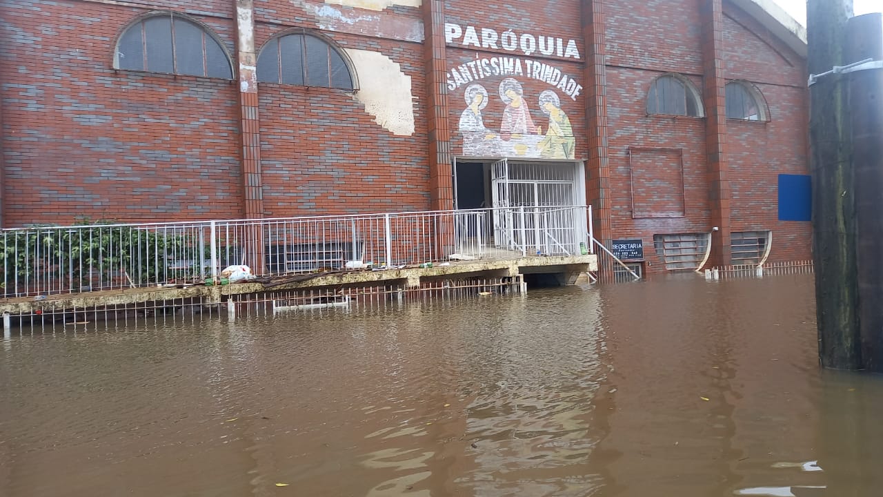 Como a enchente chegou na paróquia da Vila Farrapos
