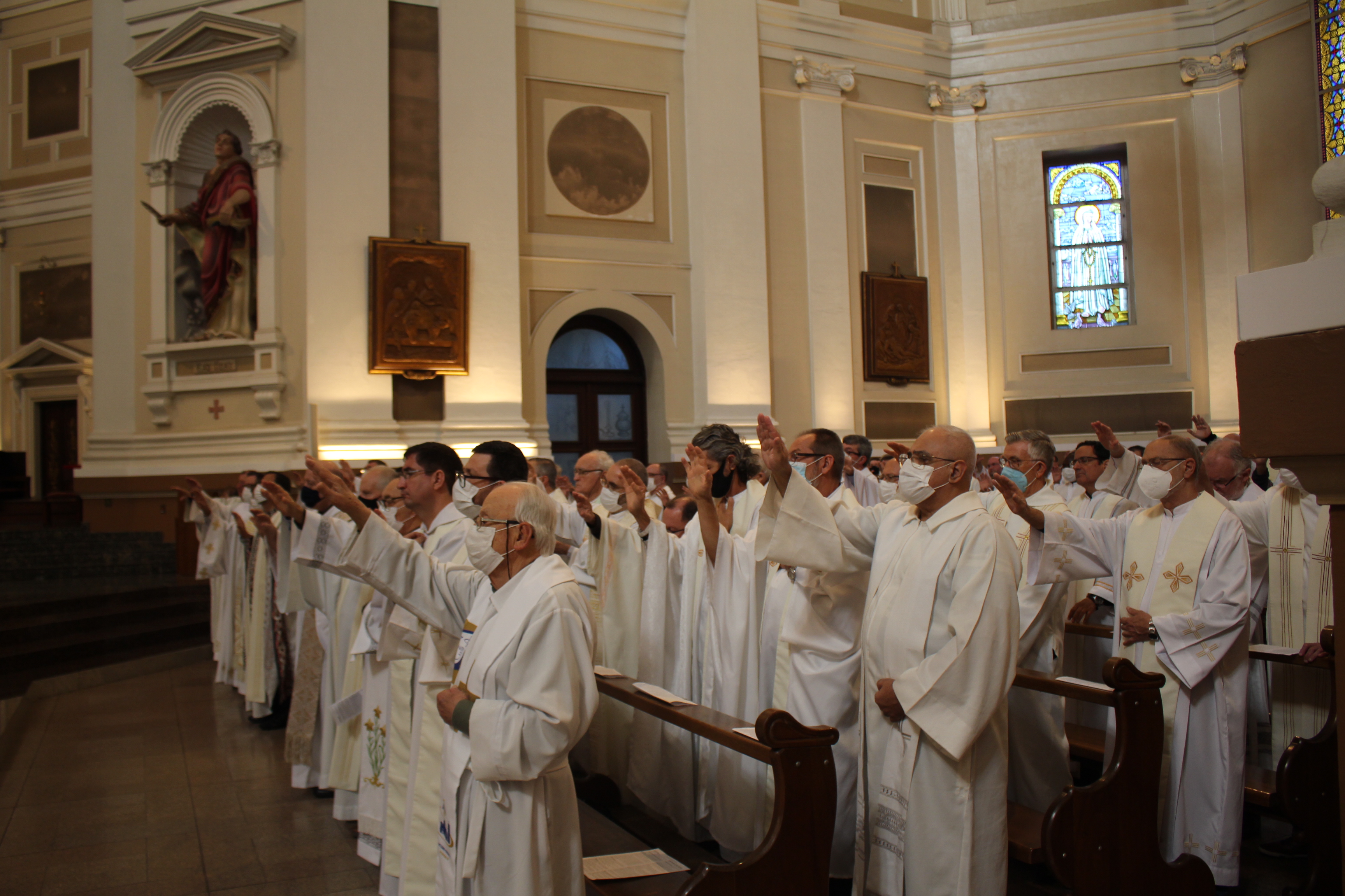 Homenagem aos sacerdotes neste 04 de agosto: dia do Padre