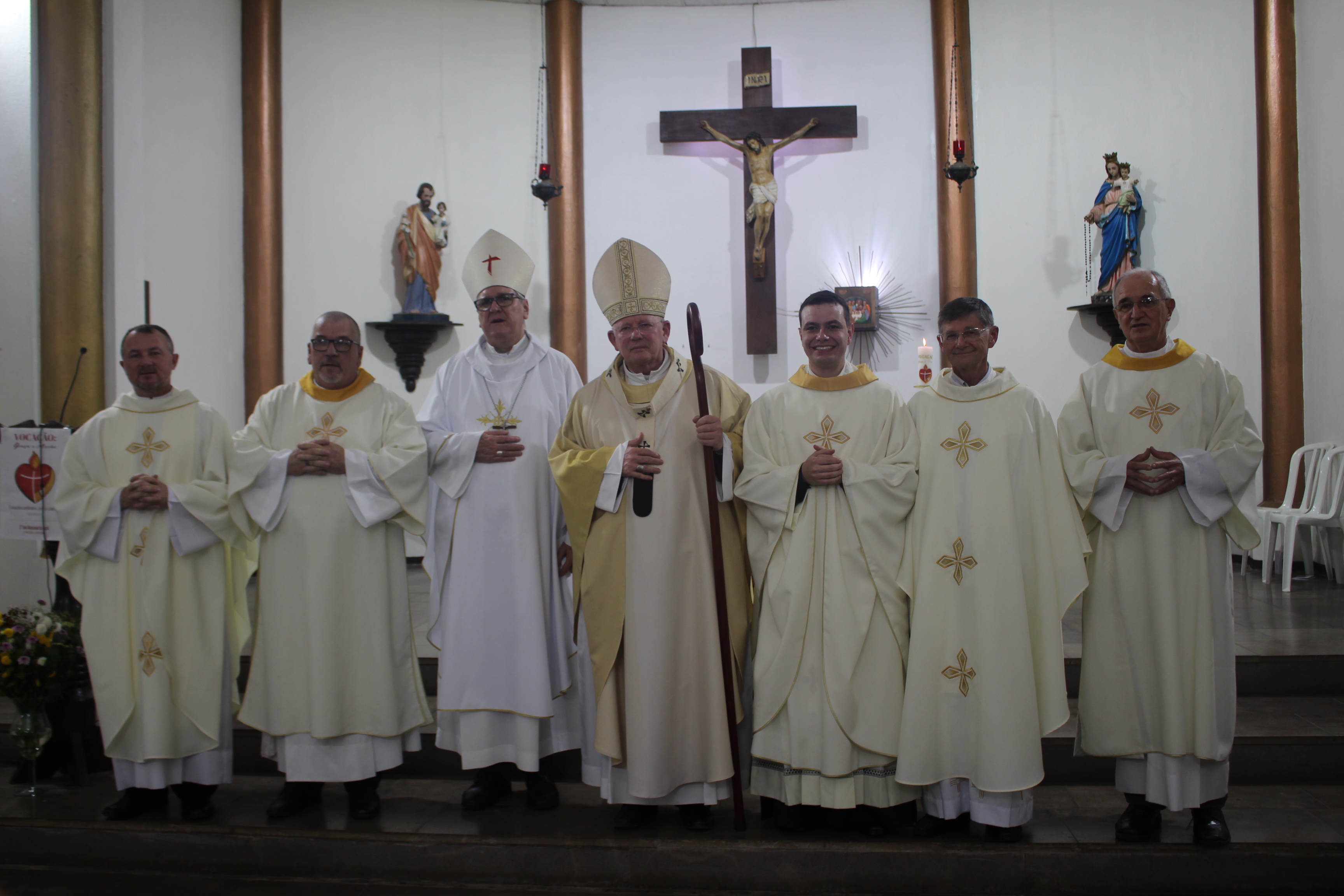 Padre Danton Gabriel Pereira é ordenado presbítero na paróquia Santa Rita de Cássia