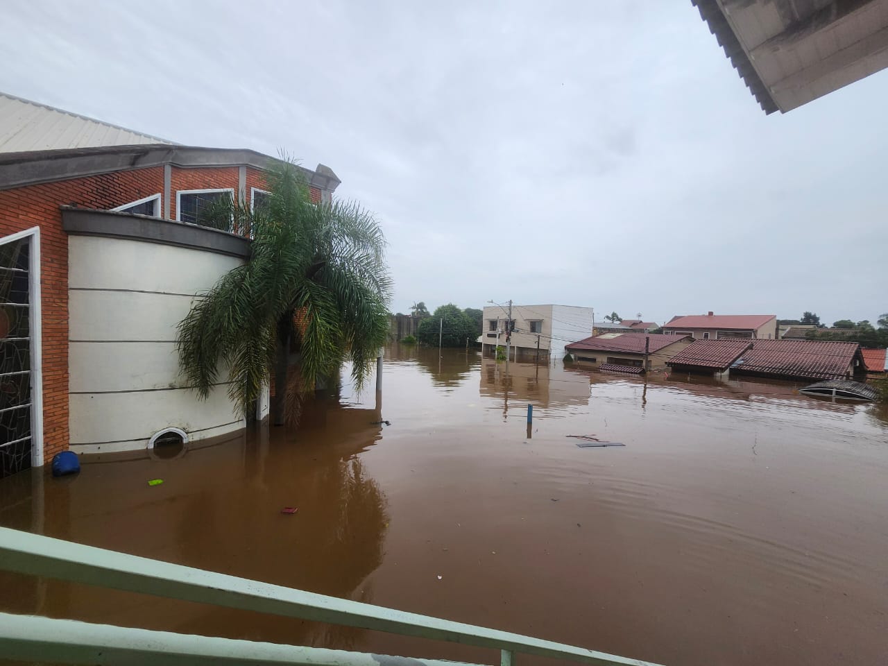 Freis relatam situação dramática enfrentada em Canoas