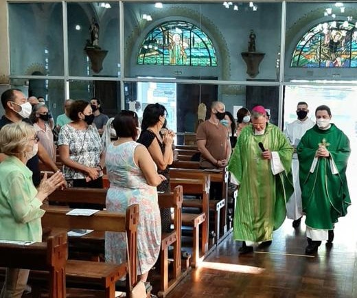 Padre Fabiano Colares toma posse na paróquia São Sebastião Mártir