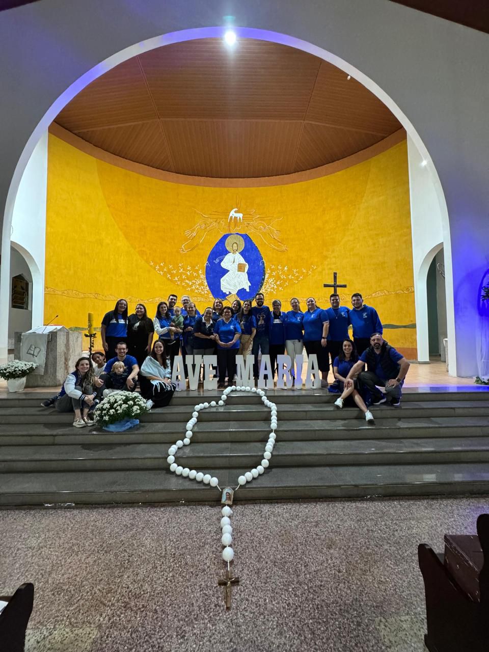 Paróquia Nossa Senhora de Fátima celebra o 1º AVE MARIA com fé, música e devoção