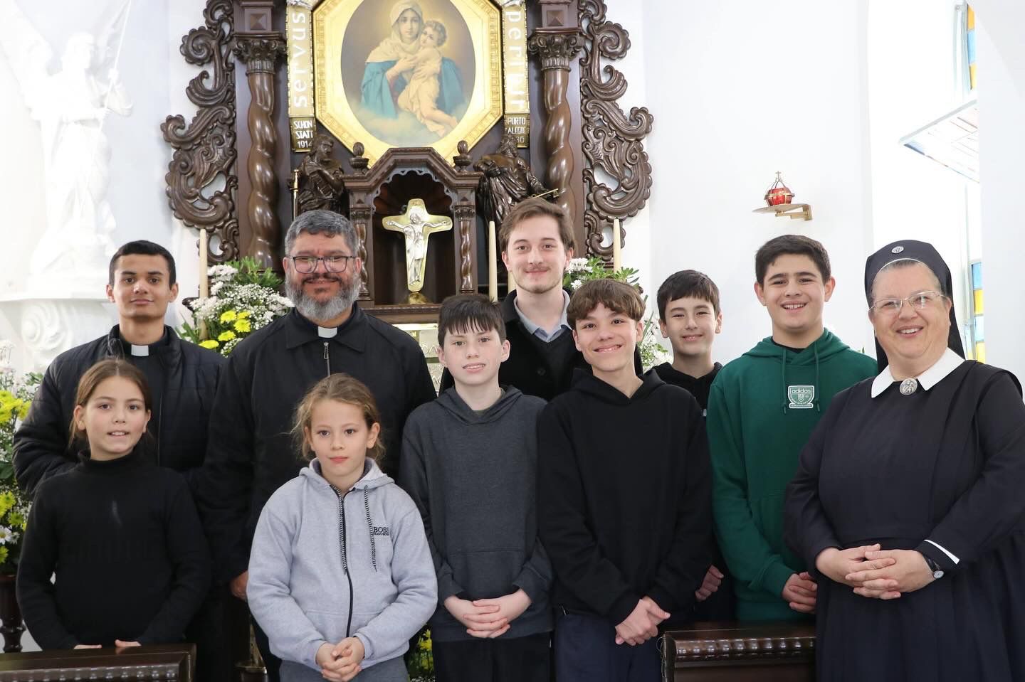 Jovens da Paróquia Menino Jesus de Praga participam de encontro de Pioneiros de Schoenstatt