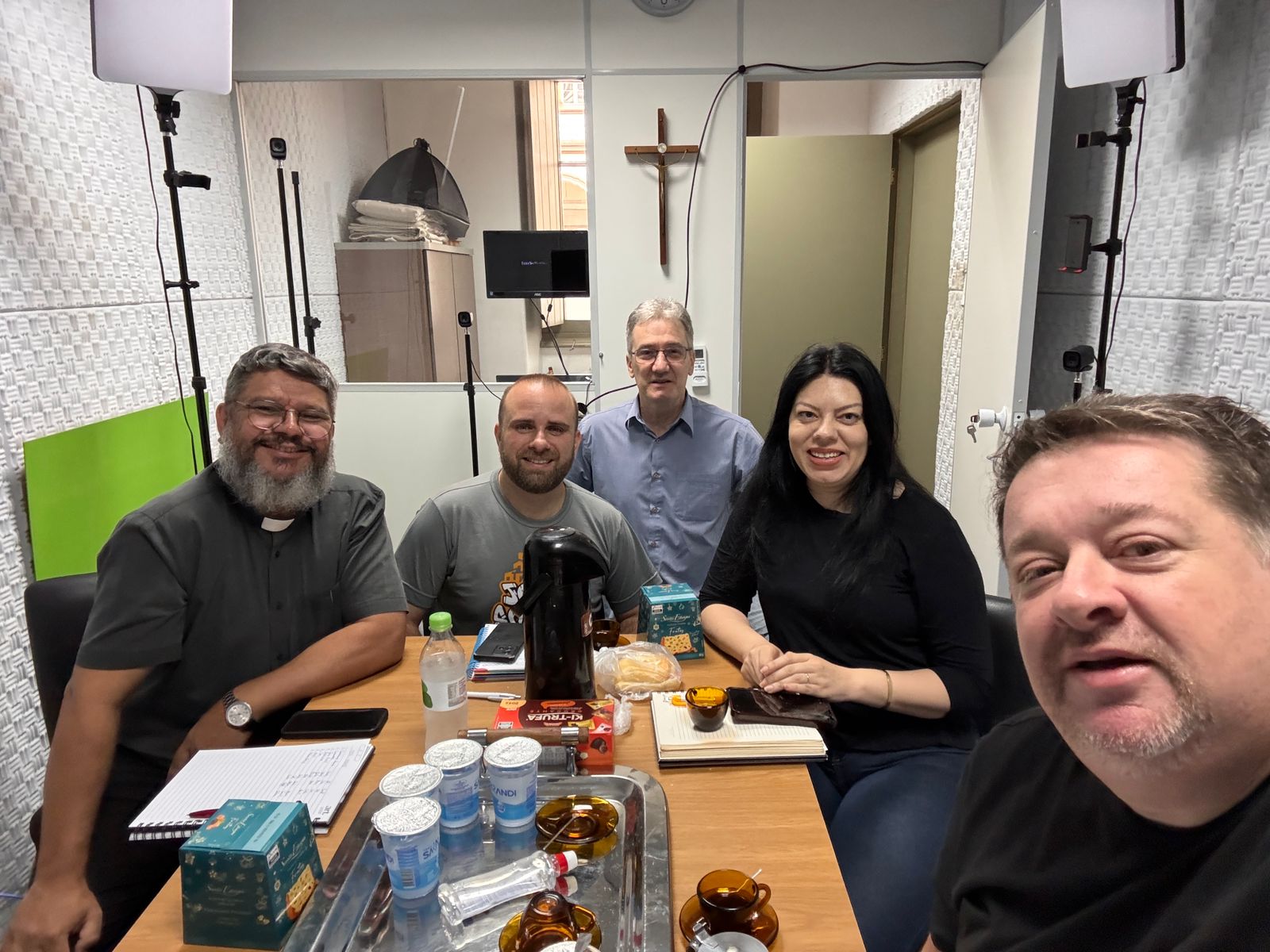 Coordenação Arquidiocesana da Pascom define calendário pastoral em reunião na Cúria Metropolitana