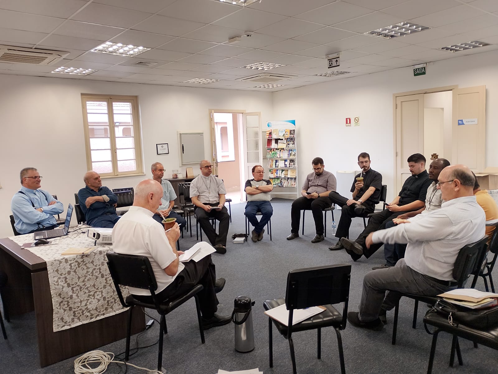 Arquidiocese reúne novos párocos e padres vindos de outras dioceses para encontro de integração