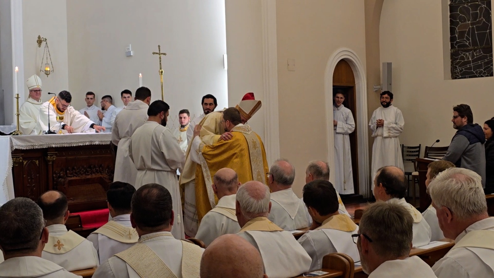 No tempo certo, o chamado de Deus encontrou resposta: Marcelo Bihre é ordenado sacerdote