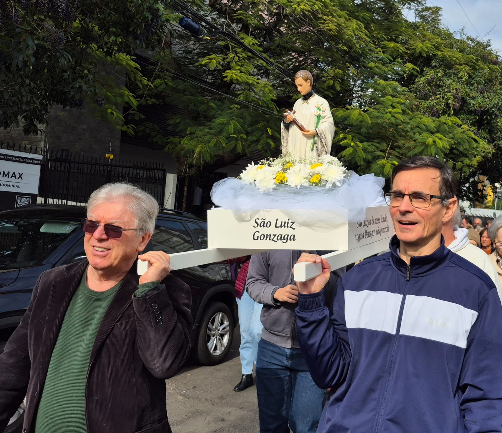 Paróquia São Luís Gonzaga celebra seu padroeiro com missa, procissão e confraternização