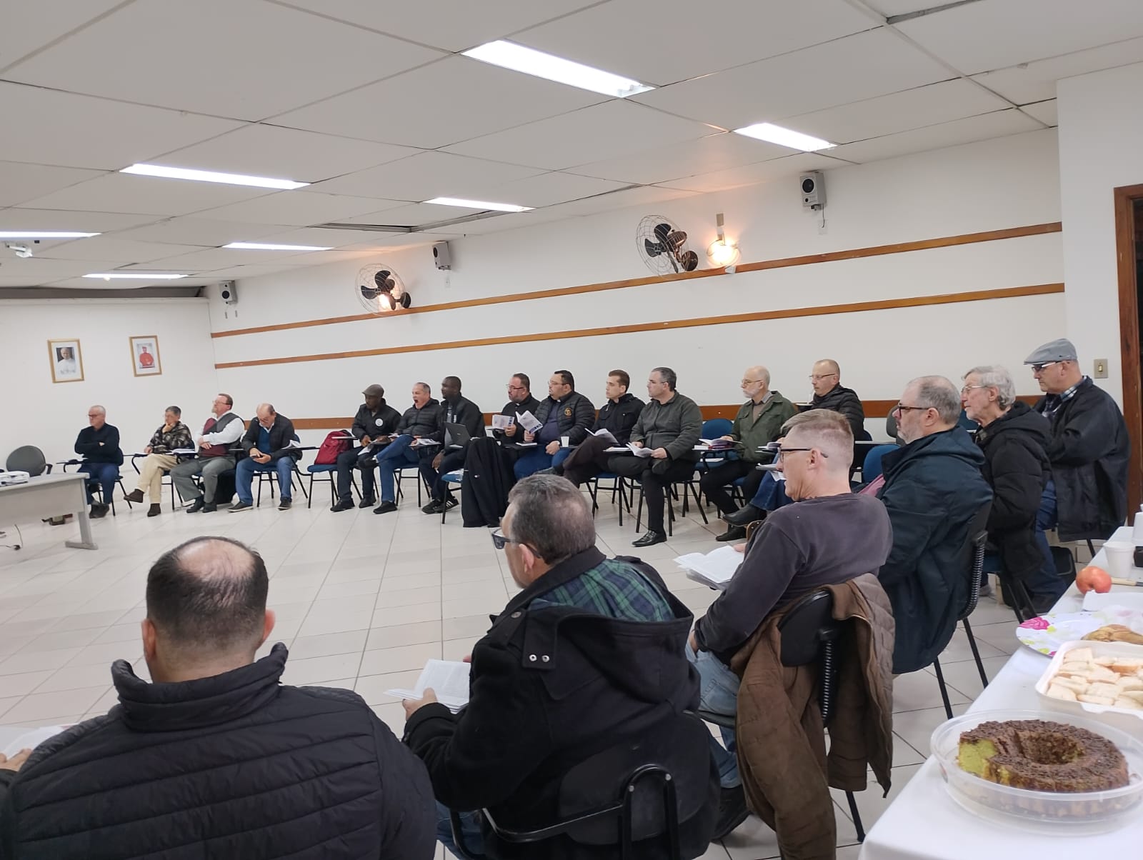 Clero do Vicariato de Gravataí reflete sobre as novas Diretrizes da Ação Evangelizadora