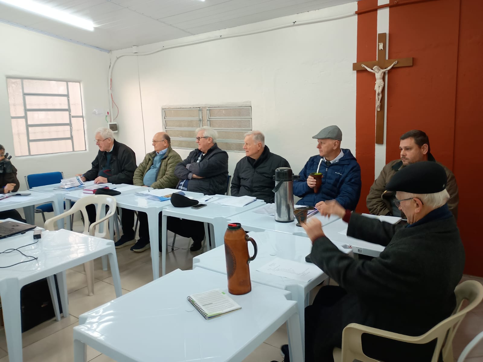 Presbíteros do Vicariato Oeste realizam reunião de formação e planejamento pastoral