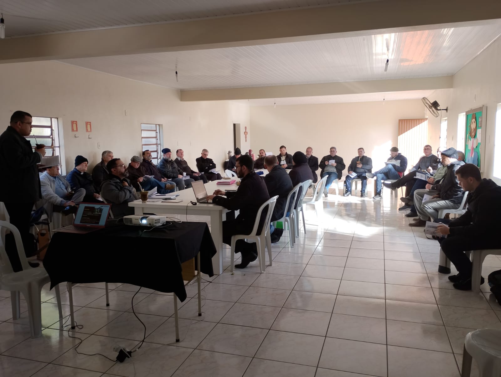 Presbíteros do Vicariato de Canoas realizam reunião de formação e planejamento pastoral 
