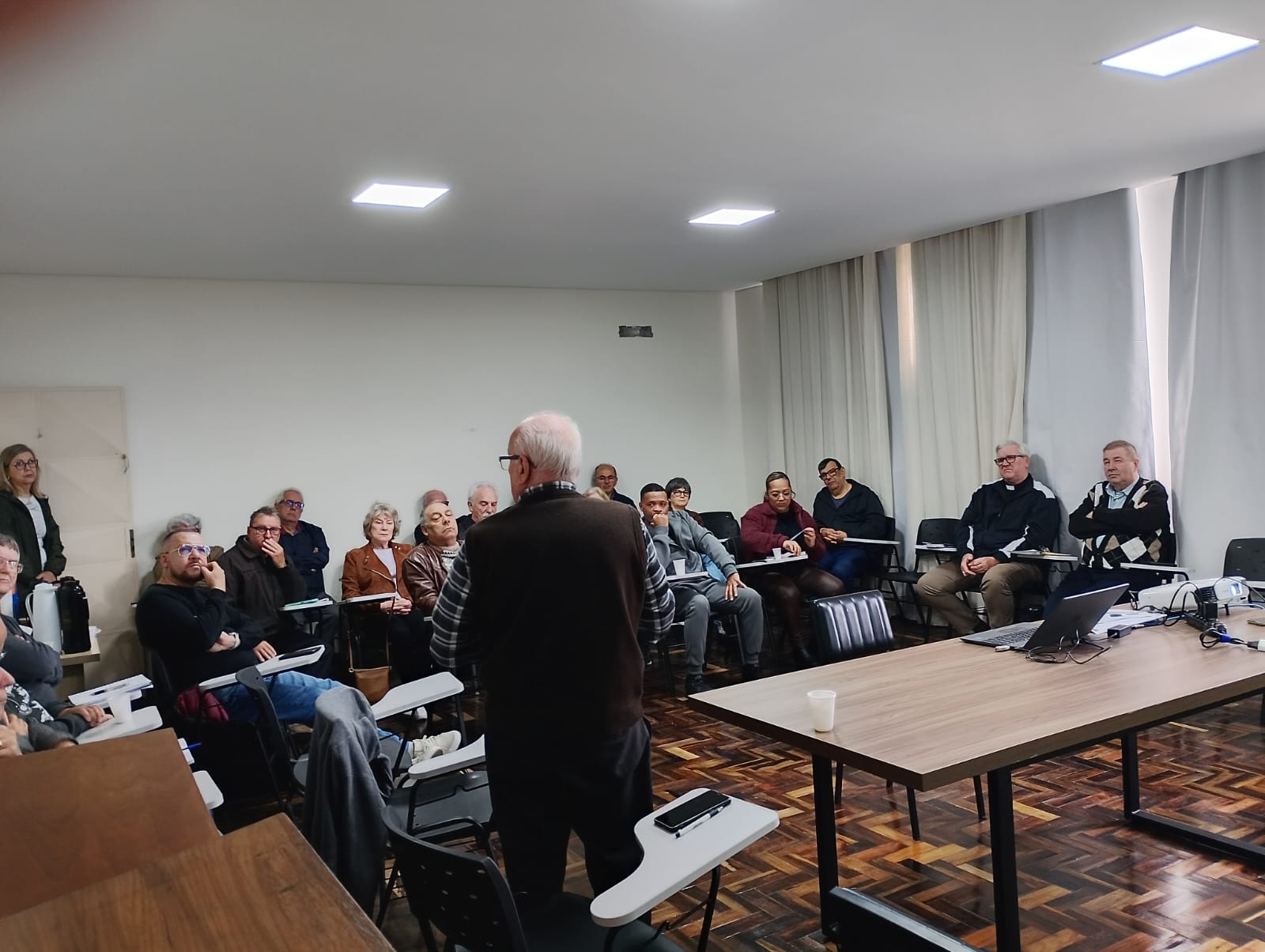 Encontro reúne representantes dos oito vicariatos para refletir sobre a Pastoral do Dízimo