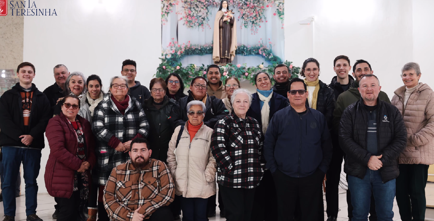 Comunidade Santa Teresinha acolhe seminaristas para missão evangelizadora